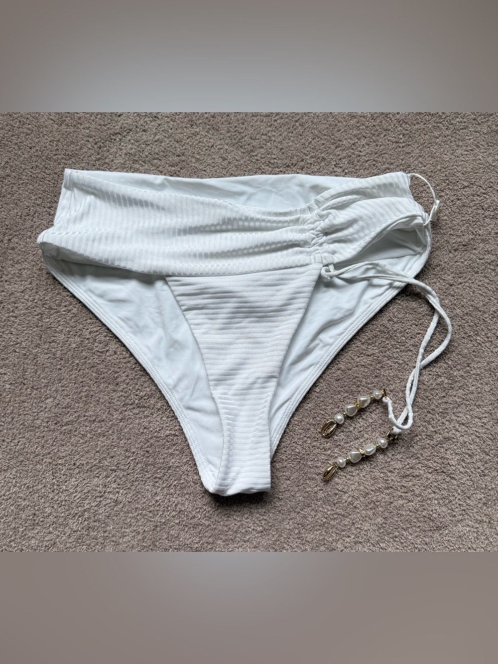NEW - BEACH BUNNY - Natalie Ribbed High Wasit Bottom - WHITE - NWOT